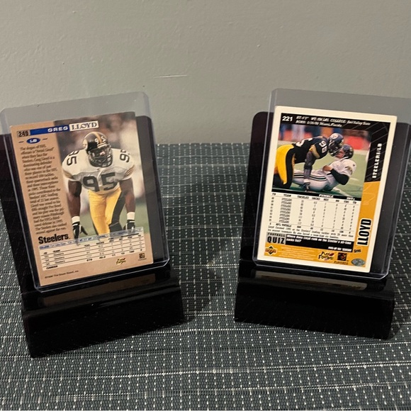 🌸 EUC Lloyd #95 Pittsburg Steelers NFL Jersey, Size: 52 XL & 2 Football Cards - Picture 5 of 6